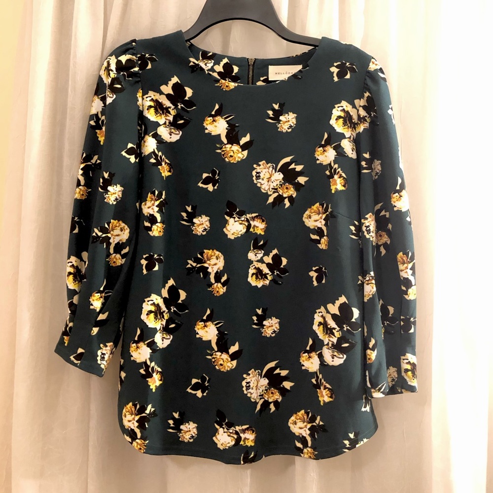 Dark Green Floral Puff Sleeve Blouse